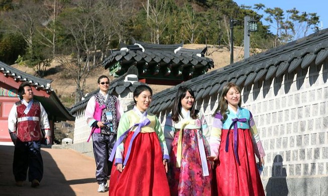 “Phong cách Hanbok” được công nhận là Di sản văn hóa phi vật thể quốc gia Hàn Quốc