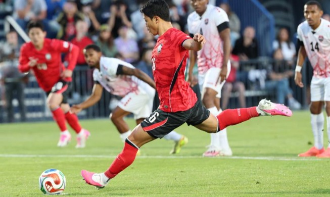 “Cơn mưa bàn thắng” ở trận giao hữu World Cup: Hàn Quốc thắng Trinidad và Tobago 5-0.