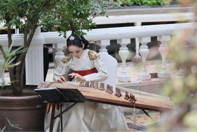 Giai điệu đàn gayageum tại cung Changgyeonggung