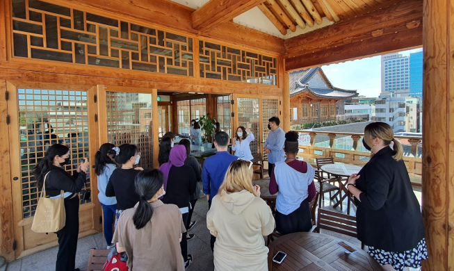 FAM Tour trải nghiệm độc đáo có một không hai tại Seoul K-Medi Center