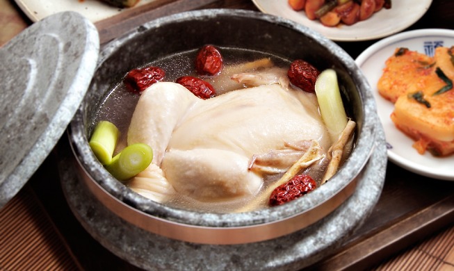 Mùa hạ hãy cùng ăn Samgyetang - món ăn “vạn người mê” của xứ sở Kimchi