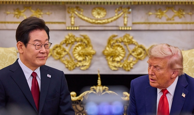 Tổng thống Lee Jae Myung đánh giá cuộc hội đàm song phương với Tổng thống Trump