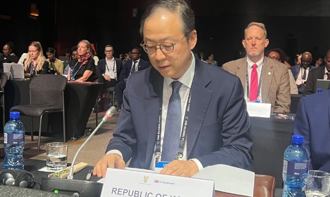 Hàn Quốc hỗ trợ 100 triệu USD chống dịch bệnh