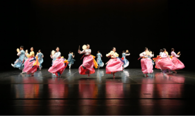 Buổi biểu diễn kỷ niệm APEC 2025