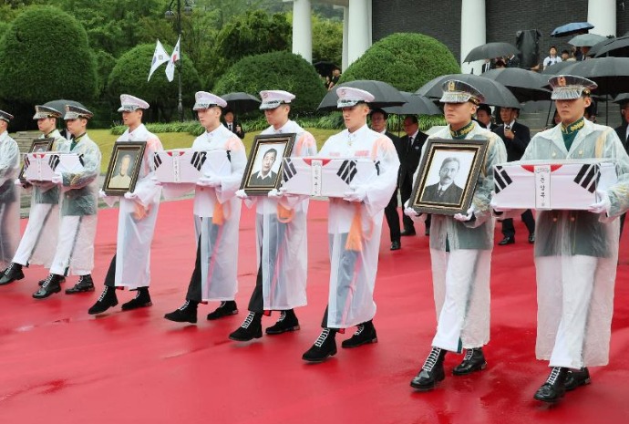 Lễ hồi hương hài cốt kỷ niệm 80 năm Gwangbokjeol