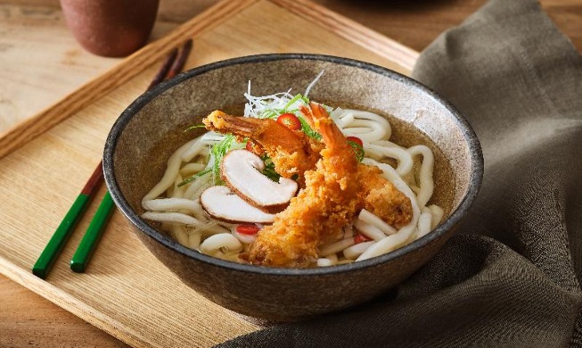 [Bí quyết làm món ăn cực ngon cùng Kimchi!] 10. Mì Udon tôm chiên Kimchi