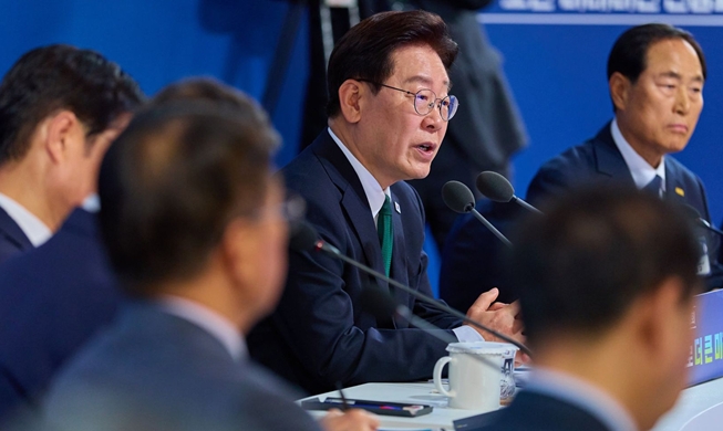 Tổng thống Lee Jae Myung chia sẻ phát biểu của IMF: “Mở rộng tài khóa là phù hợp”