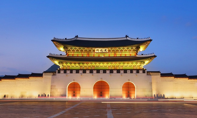 Tham gia chuyến tham quan ban đêm tại Gyeongbokgung trong không khí yên tĩnh giữa mùa thu