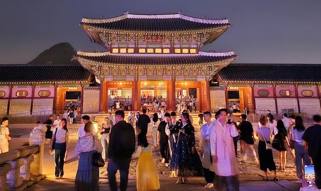 VISITKOREA gợi ý cho khách du lịch quốc tế những điểm du lịch hè phù hợp nhất