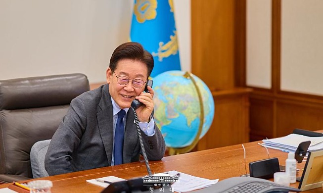 Tổng thống Lee Jae Myung điện đàm với Thủ tướng New Zealand về tình hình Trung Đông