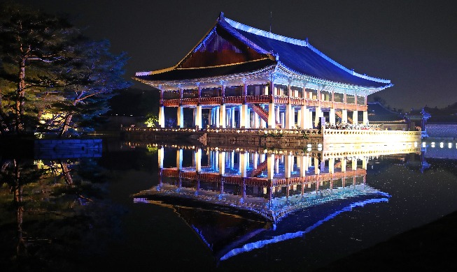 Cùng ngắm cảnh đêm lung linh tại cung điện Gyeongbokgung