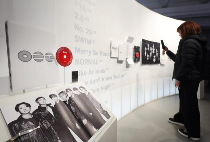 Arirang - Album chính thức thứ 5 của BTS với đầy đủ thành viên