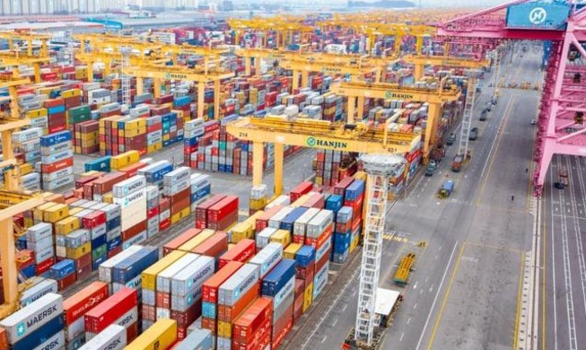  Xuất khẩu Hàn Quốc đạt 98,2 tỷ USD trong tháng 8 - 3 tháng liên tiếp vượt 90 tỷ USD