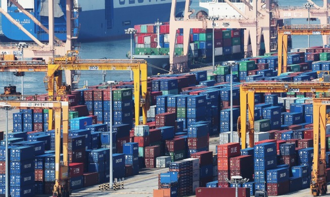 AMRO nâng dự báo tăng trưởng kinh tế Hàn Quốc năm nay lên 3,3%, dự kiến đạt 2,7% vào năm sau