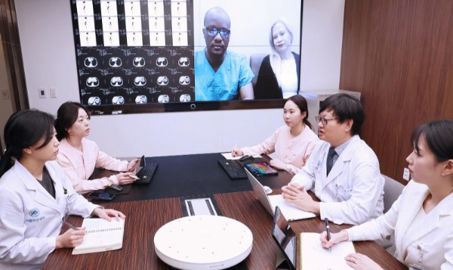 Hàn Quốc thể chế hóa khám chữa bệnh từ xa cho bệnh nhân nước ngoài