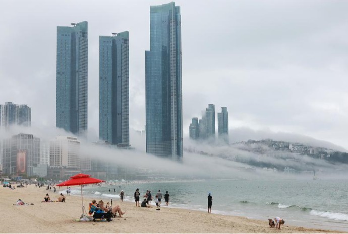 Haeundae chìm trong sương mù biển