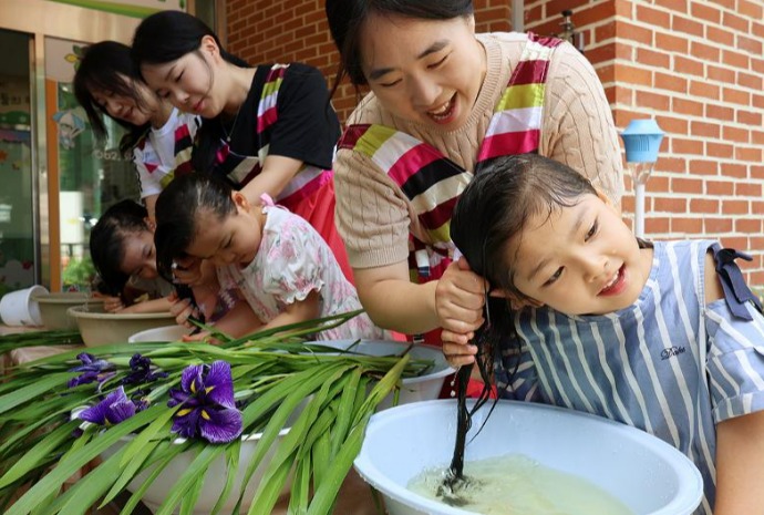 Thanh tẩy cùng Tết Đoan Ngọ