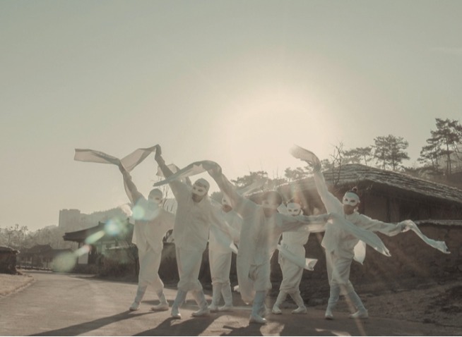 Trải nghiệm văn hóa Hàn Quốc cùng Đại học Sư phạm Quốc gia Gwangju: Khi Hansam kể câu chuyện lịch sử và kết nối văn hóa