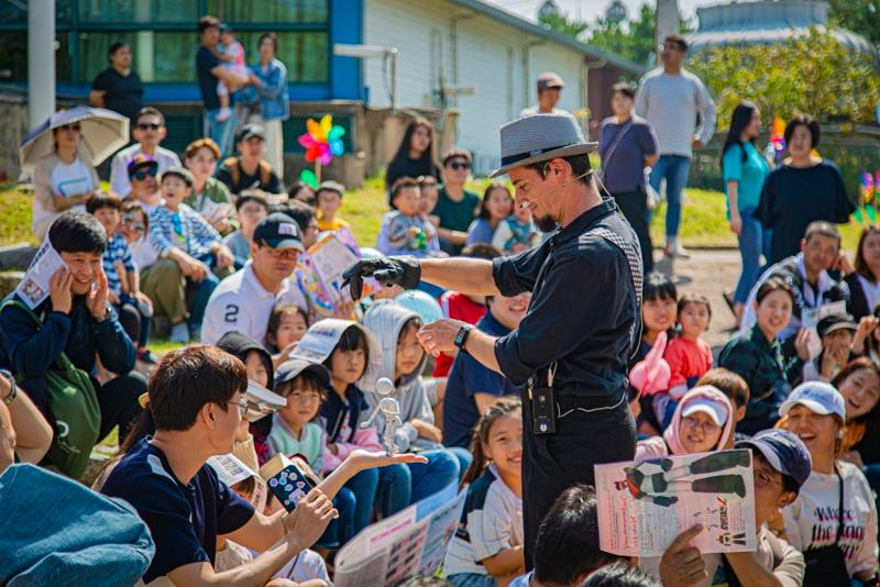 Lễ hội Múa rối Chuncheon lần thứ 36 sẽ đón nhận khách tham quan với màn biểu diễn đầy cuốn hút và hàng loạt sự kiện đa dạng. (Ảnh: Lễ hội Múa rối Chuncheon)