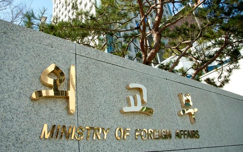 Theo Bộ Ngoại giao H&agrave;n Quốc ng&agrave;y 15/4, sau khi cung cấp khoản viện trợ nh&acirc;n đạo trị gi&aacute; 2 triệu USD cho Liban th&ocirc;ng qua UNICEF&nbsp;v&agrave; UNHCR, ch&iacute;nh phủ cũng quyết định hỗ trợ th&ecirc;m 500.000 USD cho Iran th&ocirc;ng qua ICRC. (Ảnh: Bộ Ngoại giao)