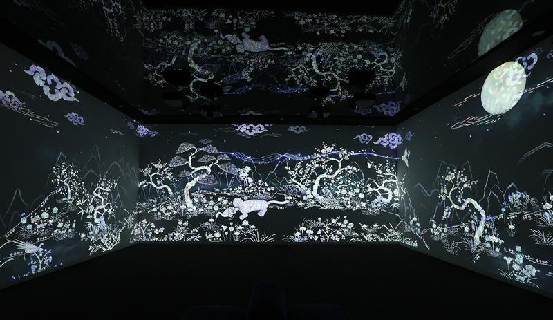 T&aacute;c phẩm media art giới thiệu&nbsp;nghệ thuật khảm x&agrave; cừ truyền thống (Najeonchilgi) của H&agrave;n Quốc. (Ảnh: Park Daejin / Korea.net)