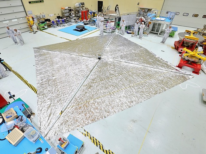 20.000 mảnh rác vũ trụ như những 'quả bom hẹn giờ' - giải pháp từ Hàn Quốc