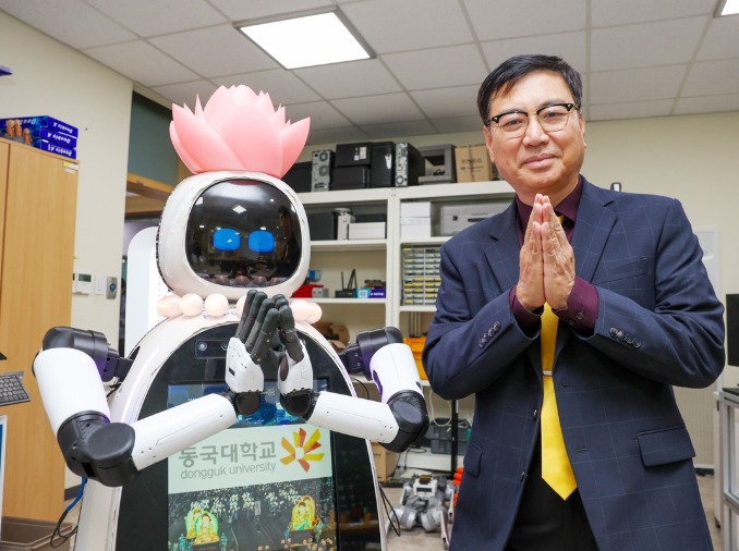 Robot nhà sư AI ‘Hyean’ - Từ giải thích giáo lý đến an ủi tinh thần