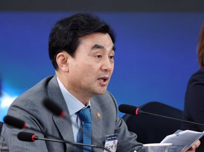 Chính phủ: “Sẽ hạ thủy tàu ngầm hạt nhân vào giữa thập niên 2030, sử dụng uranium làm giàu thấp”