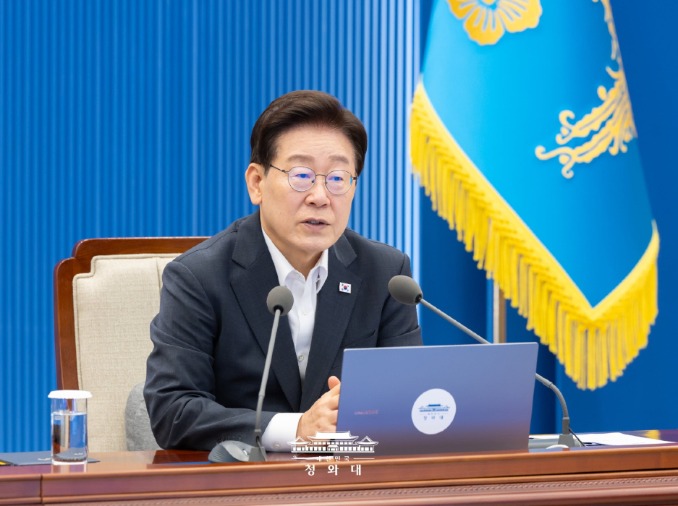 Tổng thống Lee: “Thúc đẩy chế độ tuyển quân tình nguyện có chọn lọc” - Nhà Xanh: “Triển khai từ năm sau”