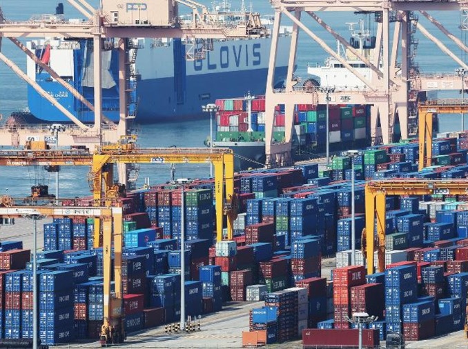 Kim ngạch xuất khẩu của Hàn Quốc lập kỷ lục 65,9 tỷ USD trong tháng 1, xuất khẩu bán dẫn tăng gấp đôi